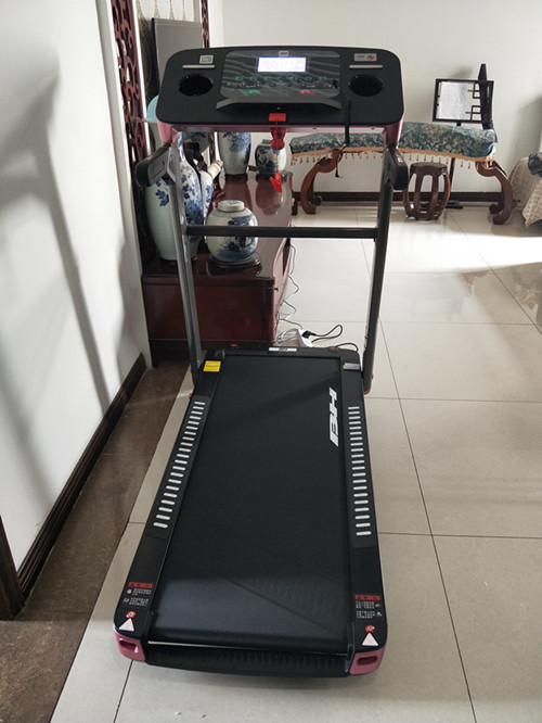 &emsp;跑步机